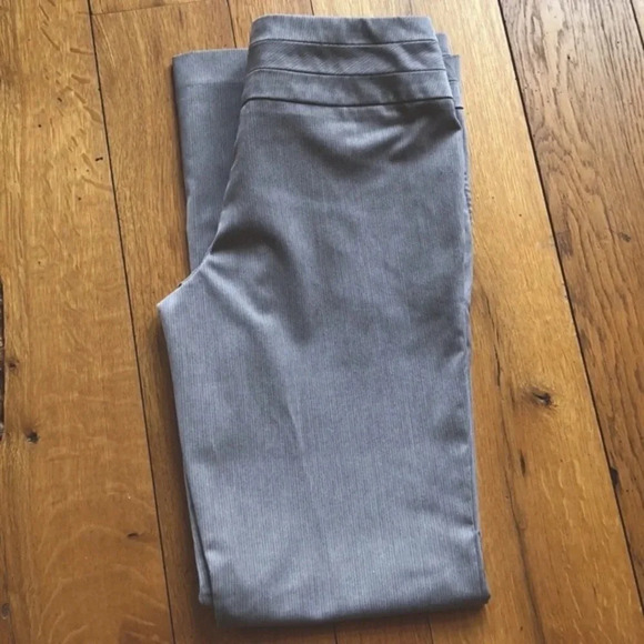 Tracy Evans brown pin striped dress pants, size 5 - Picture 1 of 3